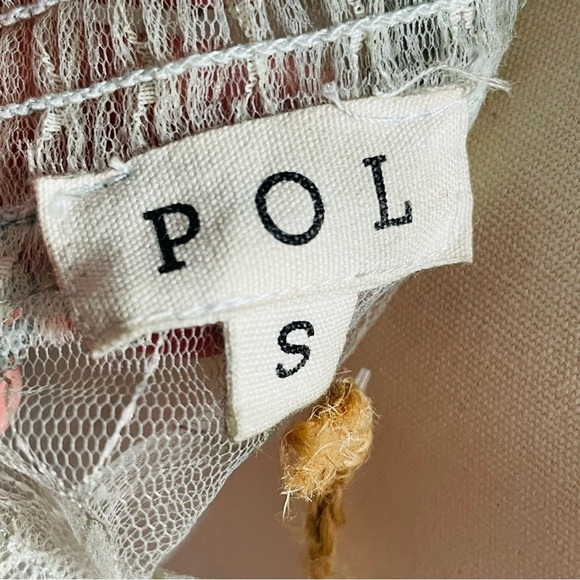 POL Sheer Antique Style Lace Sleeveless Top - Cream and Blue- Size Small- NWT - Picture 7 of 10